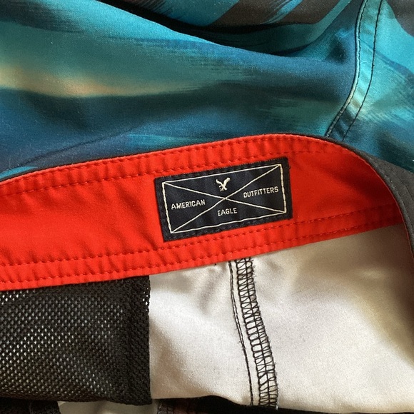 American Eagle Swim Trunks - Picture 3 of 8